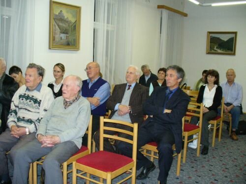 Autorská beseda o rovnomennej publikácii z oblasti vojenskej histórie a bojového letectva.